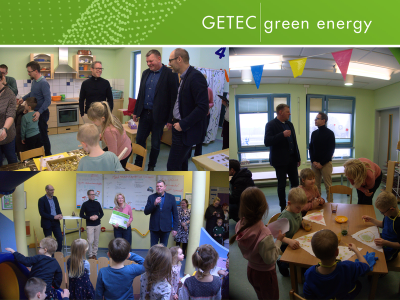 Gruppenbild mit Bürgermeister Simon und Geschäftsführer Stutzer vor den kita-Kindern