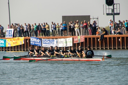 Titelbild zum News-Artikel: Spektakel am Kanal