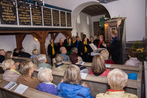 Titelbild zum News-Artikel: Lostauer Chor gab Konzert