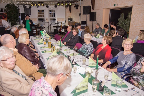 Titelbild zum News-Artikel: Bewegender Abend