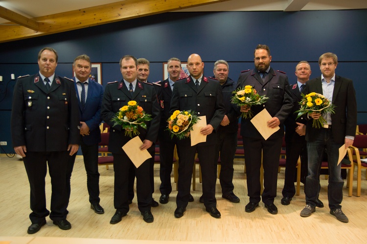 Titelbild zum News-Artikel Neue Feuerwehrkameraden berufen