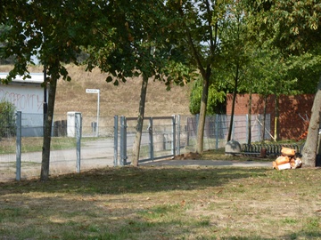 Neuer Zaun am Friedhof