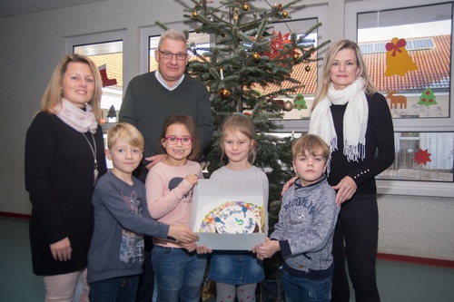 Titelbild zum News-Artikel: 26 x 260 Euro - Hort profitiert
