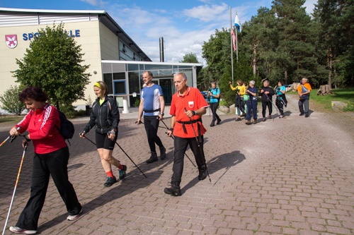 Titelbild zum News-Artikel: Walken und Laufen durch die Natur