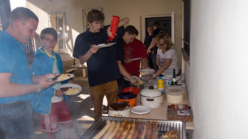 Titelbild zum News-Artikel: In den Sommer verabschiedet