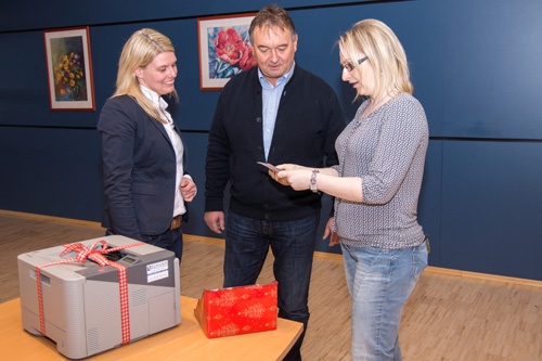 Titelbild zum News-Artikel: Weihnachtsgeschenk für Einen von Dreien