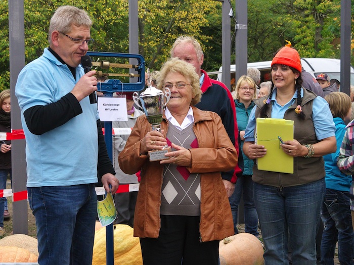 Preisverleihung an Edith Funke aus Hohenwarthe.