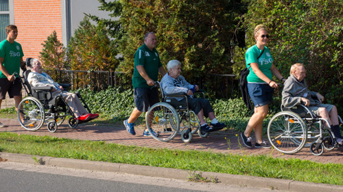 die sportlichen Helfer lösen ihr Versprechen ein